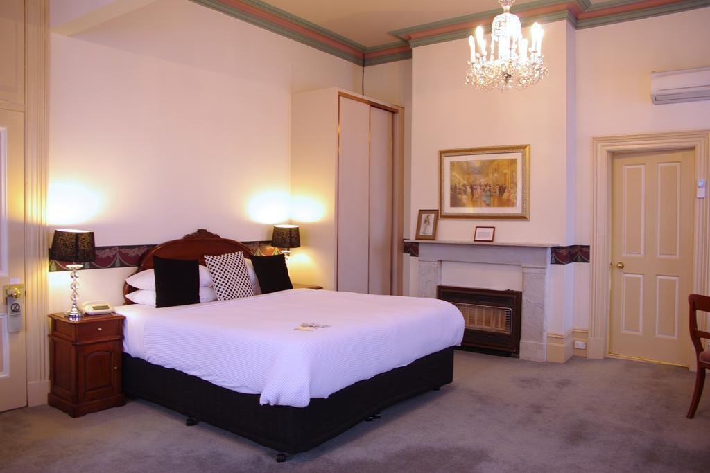 The Hotel Shamrock Bendigo Esterno foto